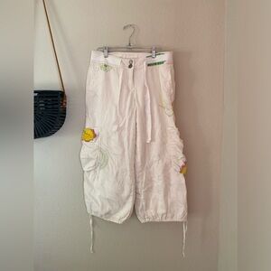 Da-Nang White Embroidered Cargo Utility Capri Pants, Size Small